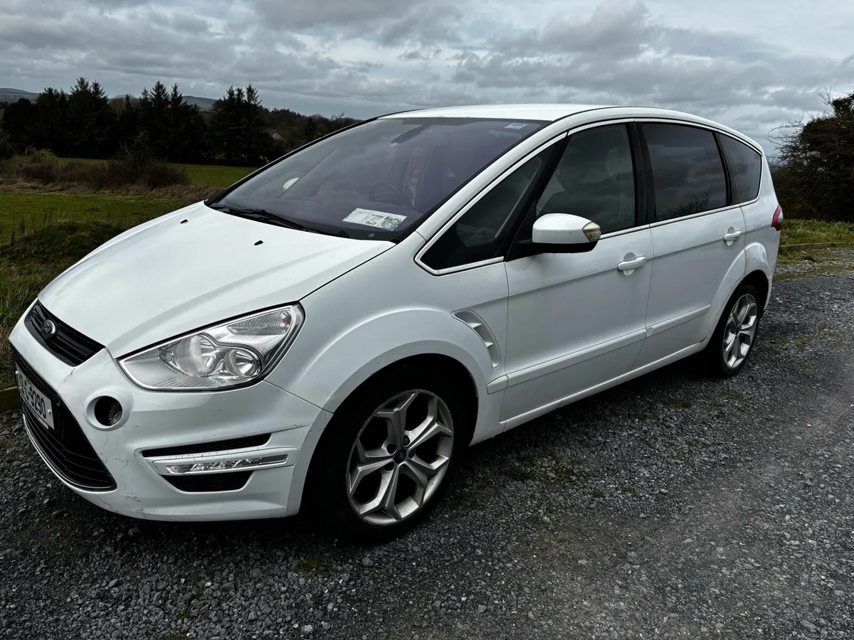 12 ford smax damaged repairable drive home - Image 3