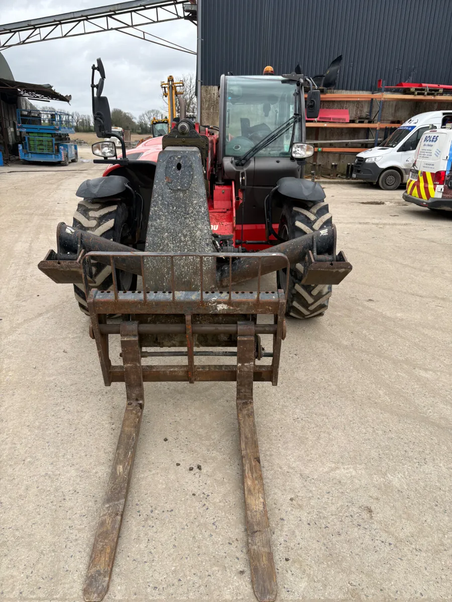 2016 Manitou MT 1335 - Image 2