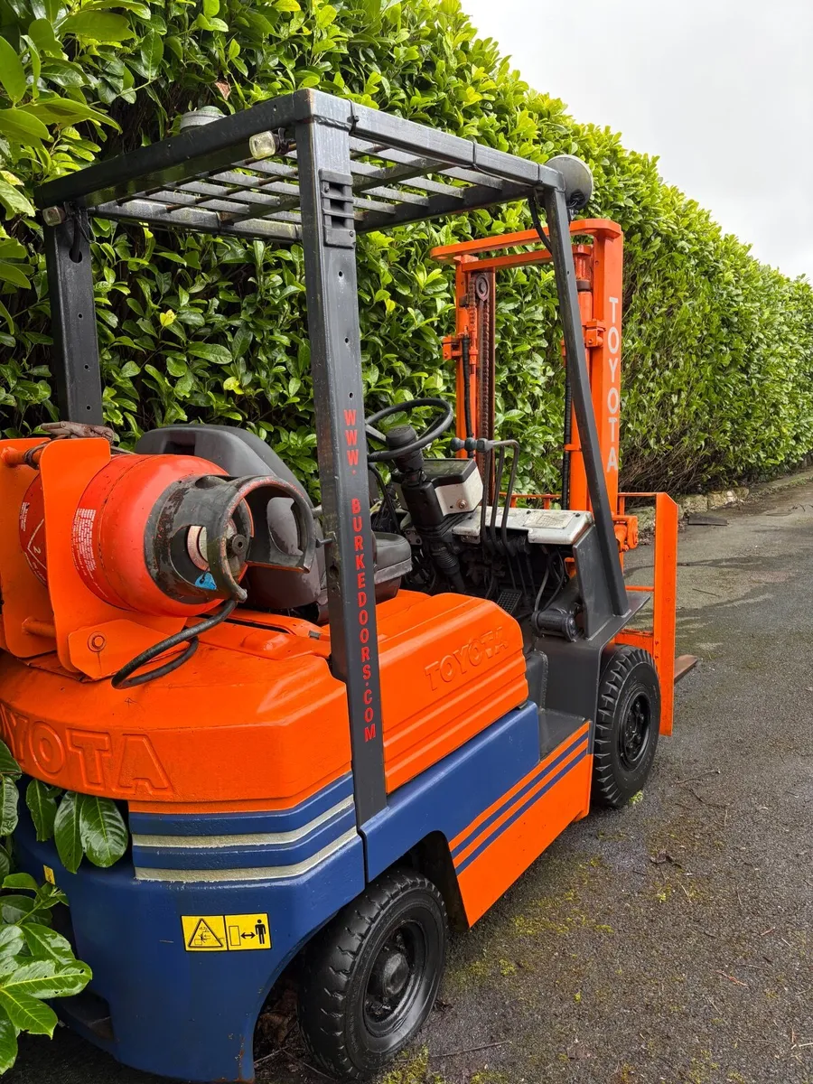 Toyota Forklift - Image 2