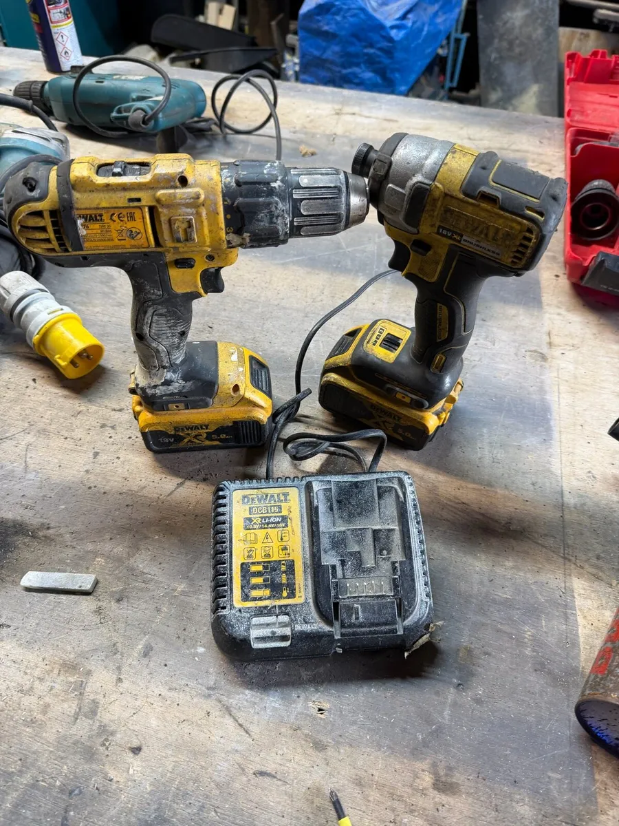 Cordless dewalt combo - Image 2