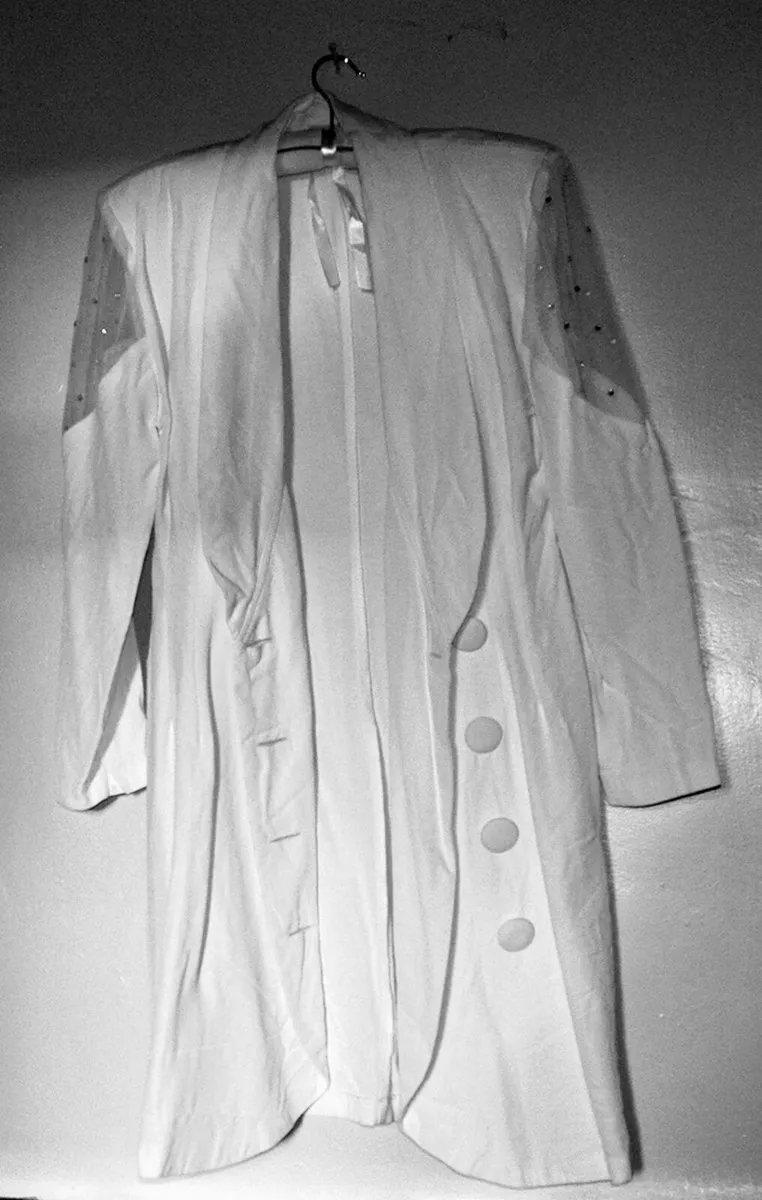 WHITE JACKET BY SCARLETT, SZ 9-10 - Image 4