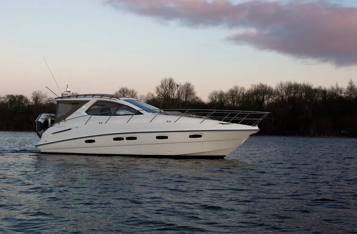 Sealine SC38 (2010) - Image 4