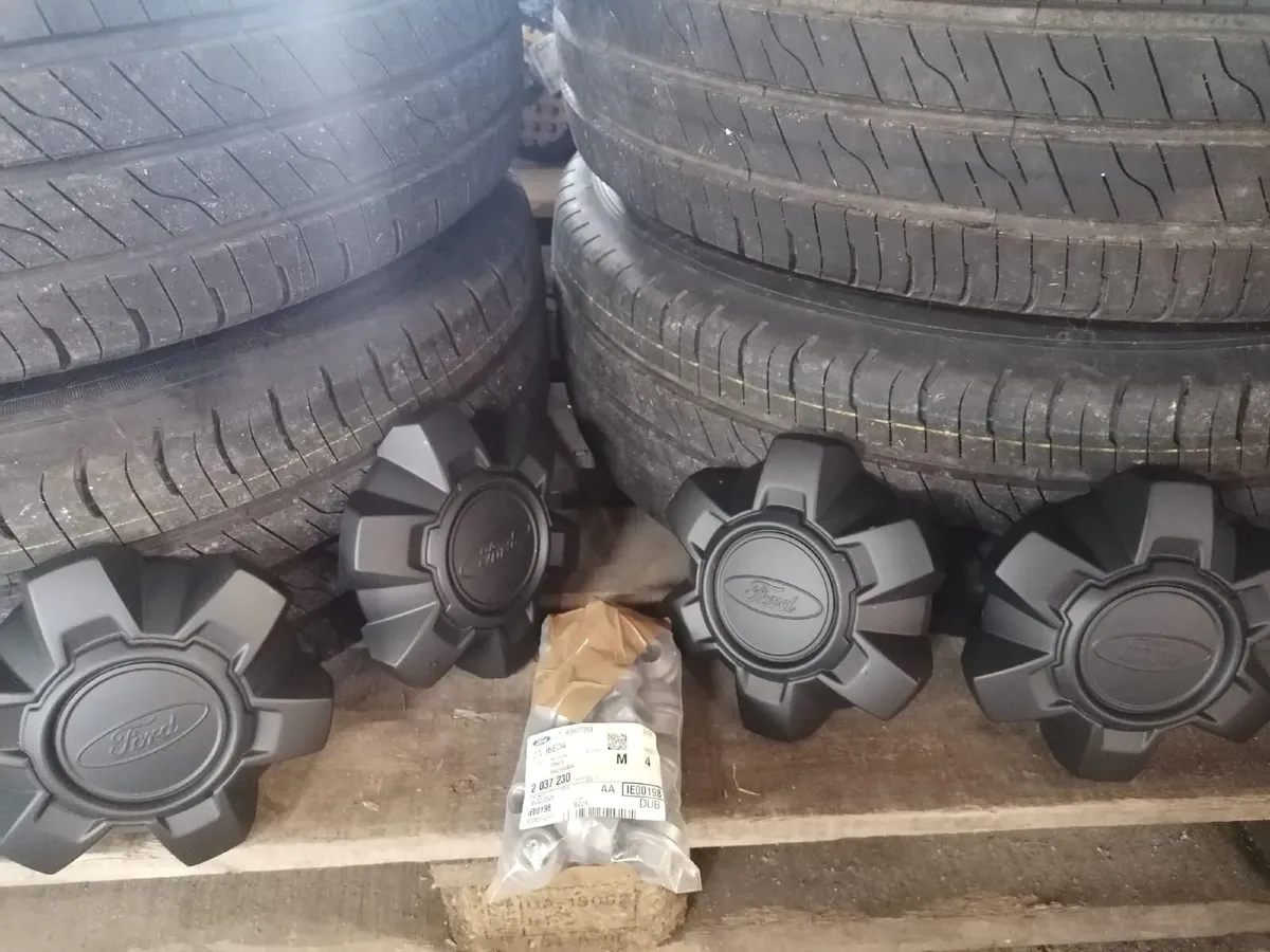 Ford Transit Custom 2026 - Image 1