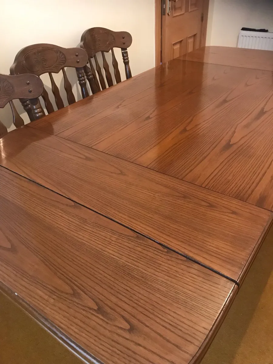 Dining Table with 5 Chairs and 2 Carver Chairs - Image 1