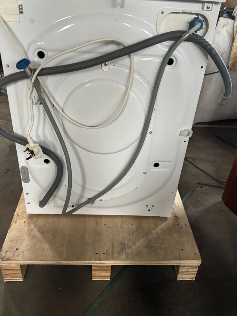 washing and drying machine - Image 2