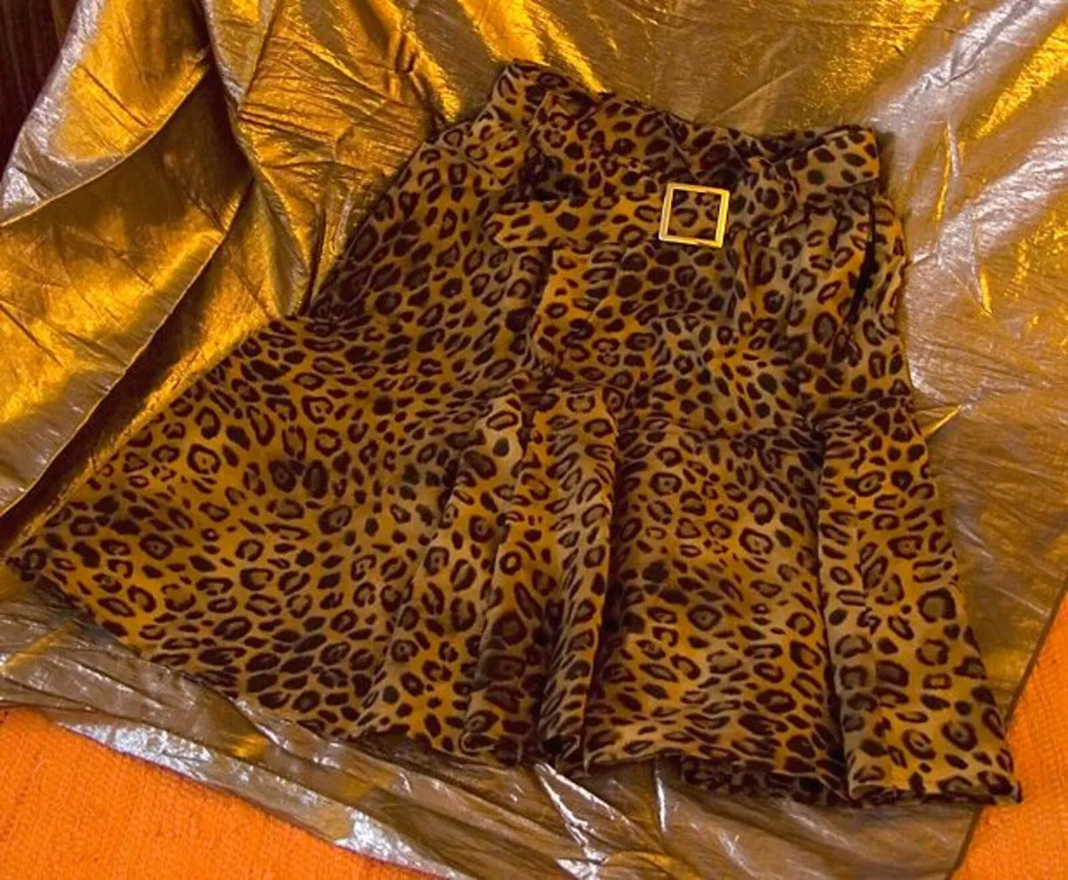 Jones New York Women's Skirt, Leopard Print, 50's - Image 2