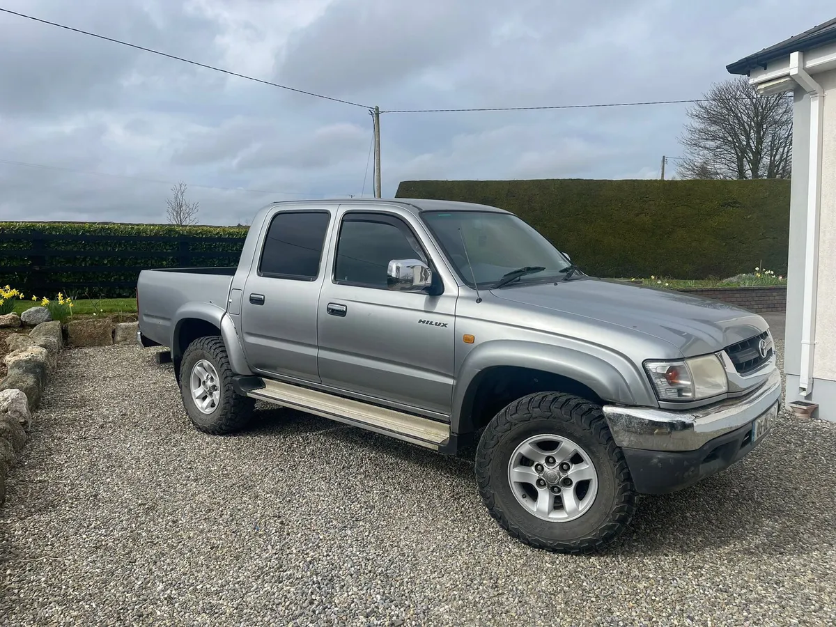 Toyota hilux - Image 2