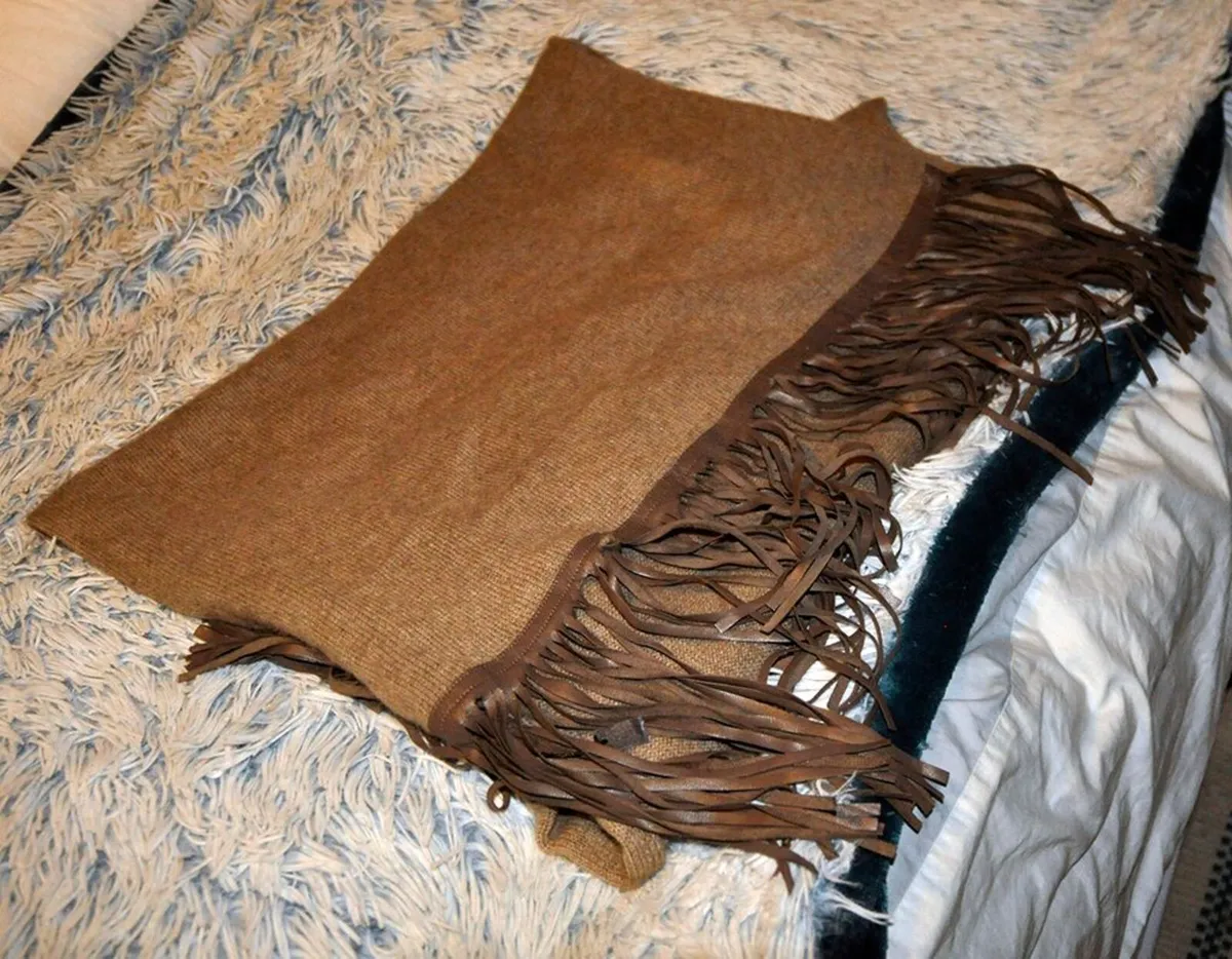 ZOE COUTURE SCARF/WRAP, TAUPE, 60% CASHMERE - Image 2