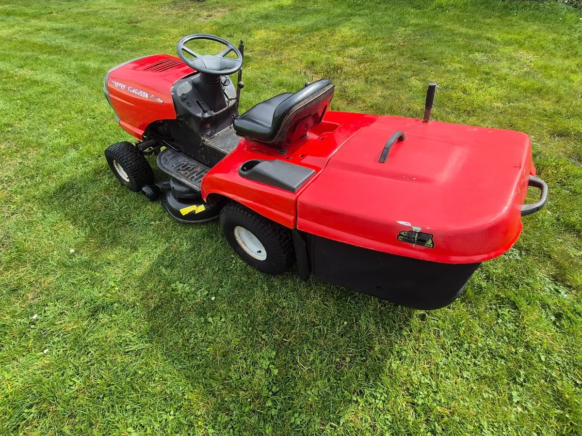 Ride on lawnmower - Image 4