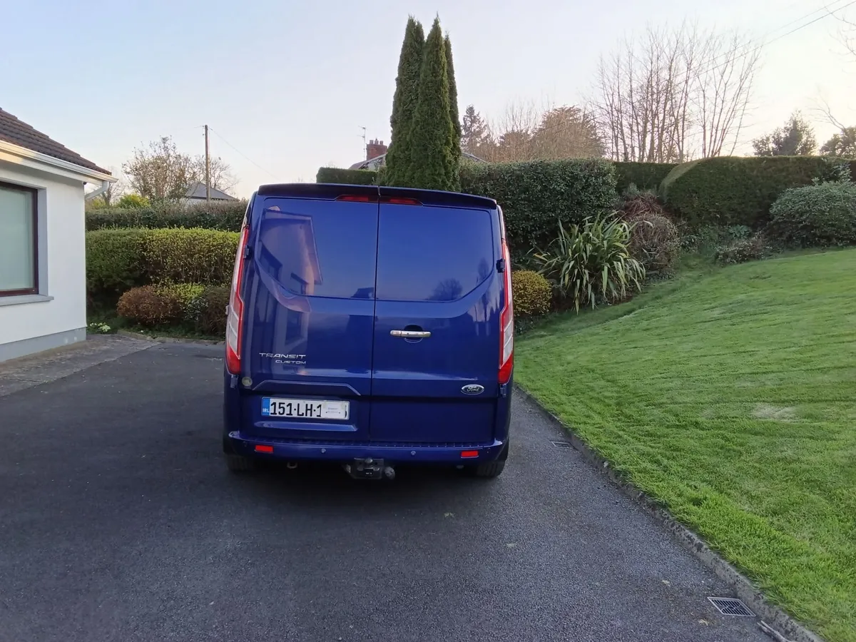 Camper/Day Van - Image 3