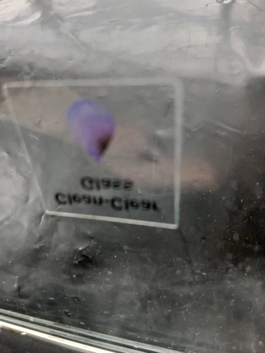 Wetroom shower glass - Image 2