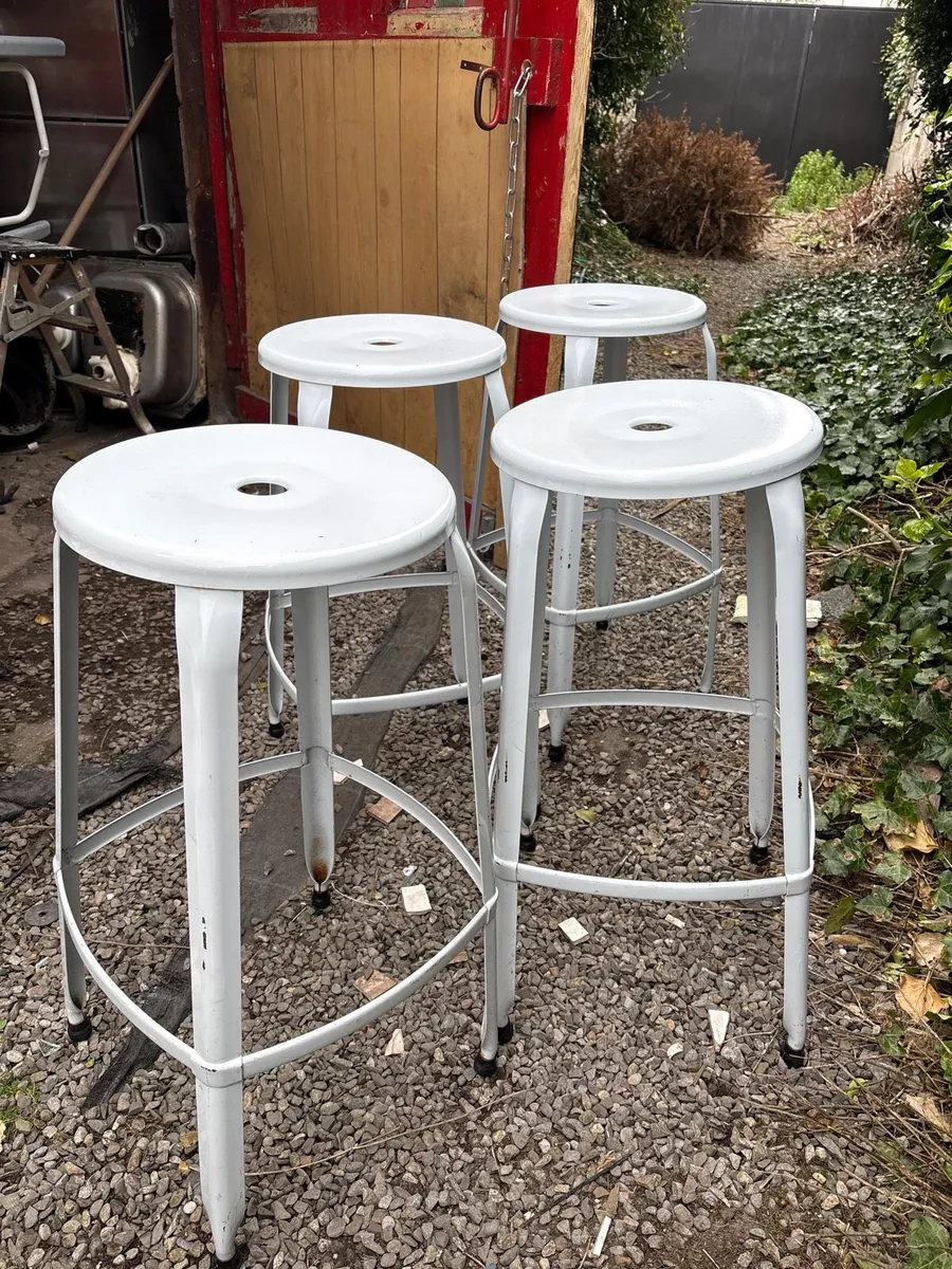 Set of 4 Bar Stools – Metal – 75cm - Image 1