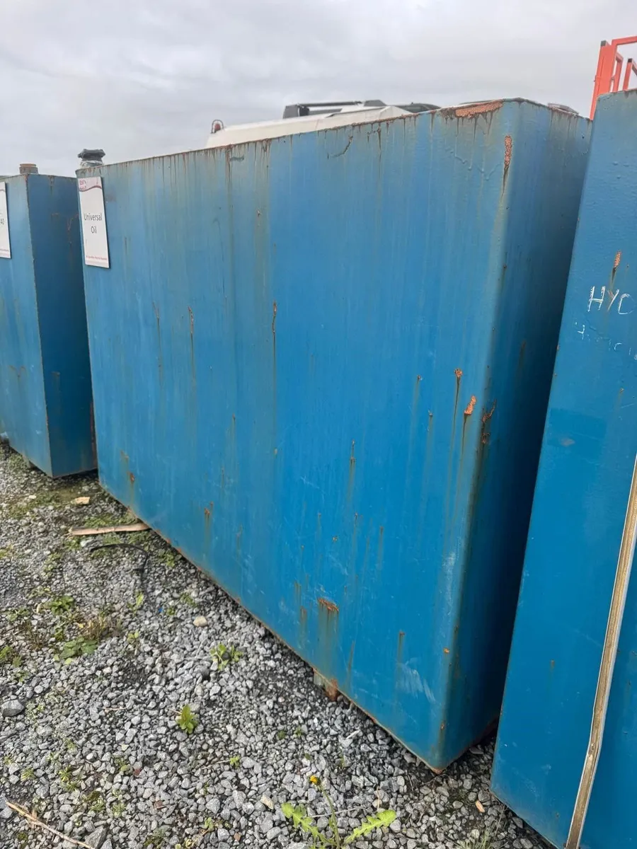 Steel Oil or Fuel Storage Tanks, 1500 Ltr each, ha - Image 3