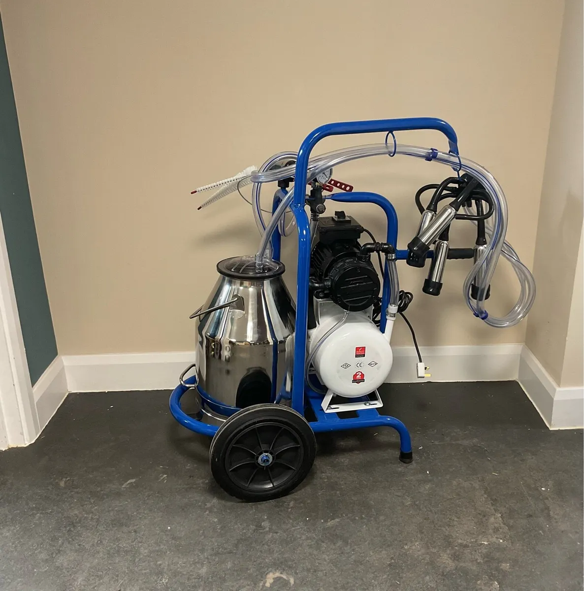 Portable milker - Image 1