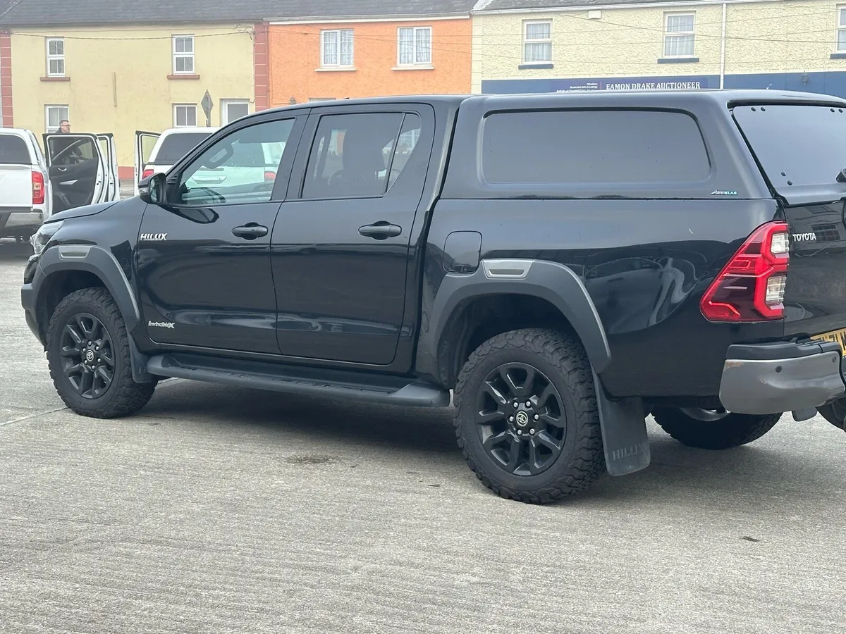 Toyota hilux - Image 3