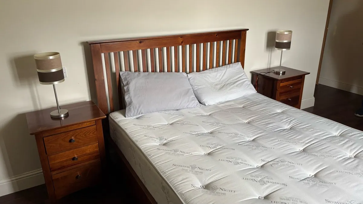 King size bedroom set - Image 1