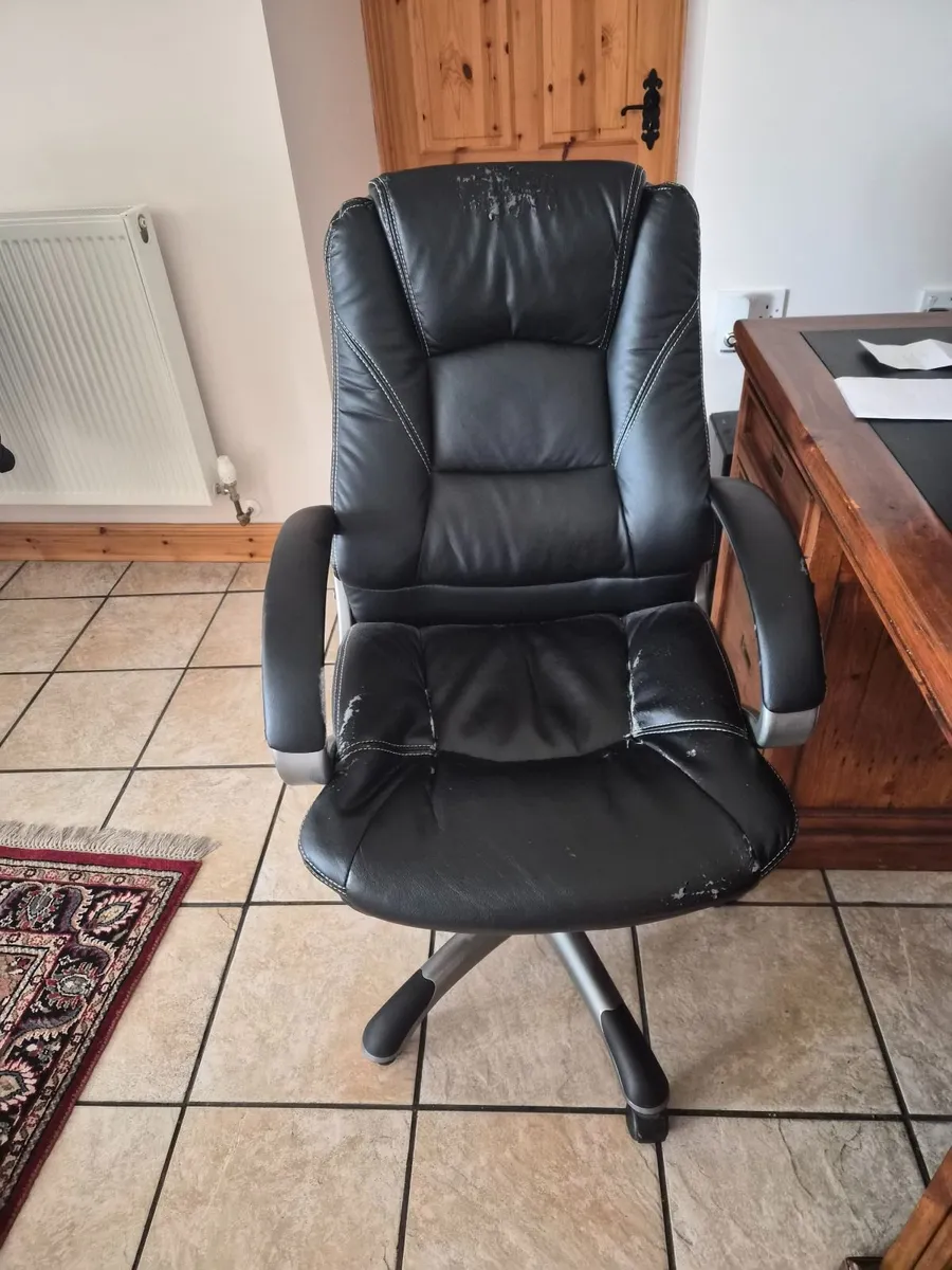 Office chair - Image 3