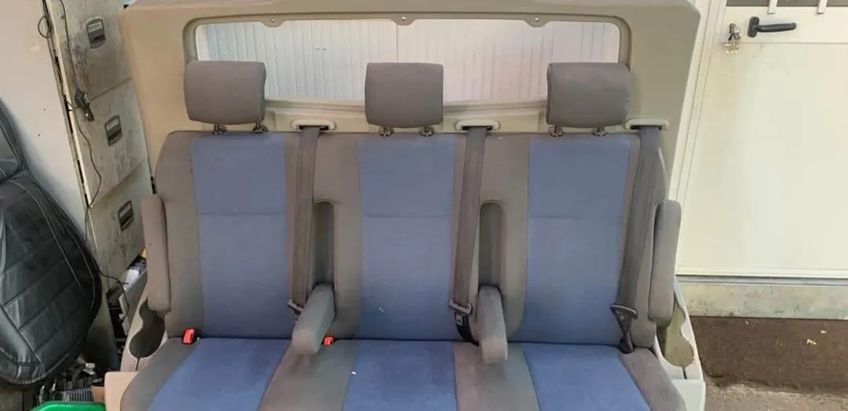 Crew seats and bulkhead for vivaro trafic - Image 2