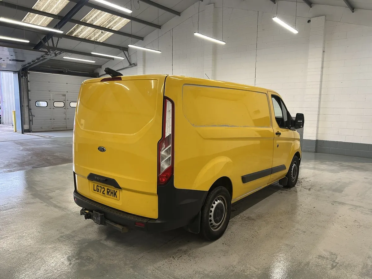 2022 Ford Transit Custom Panel Van - Image 3