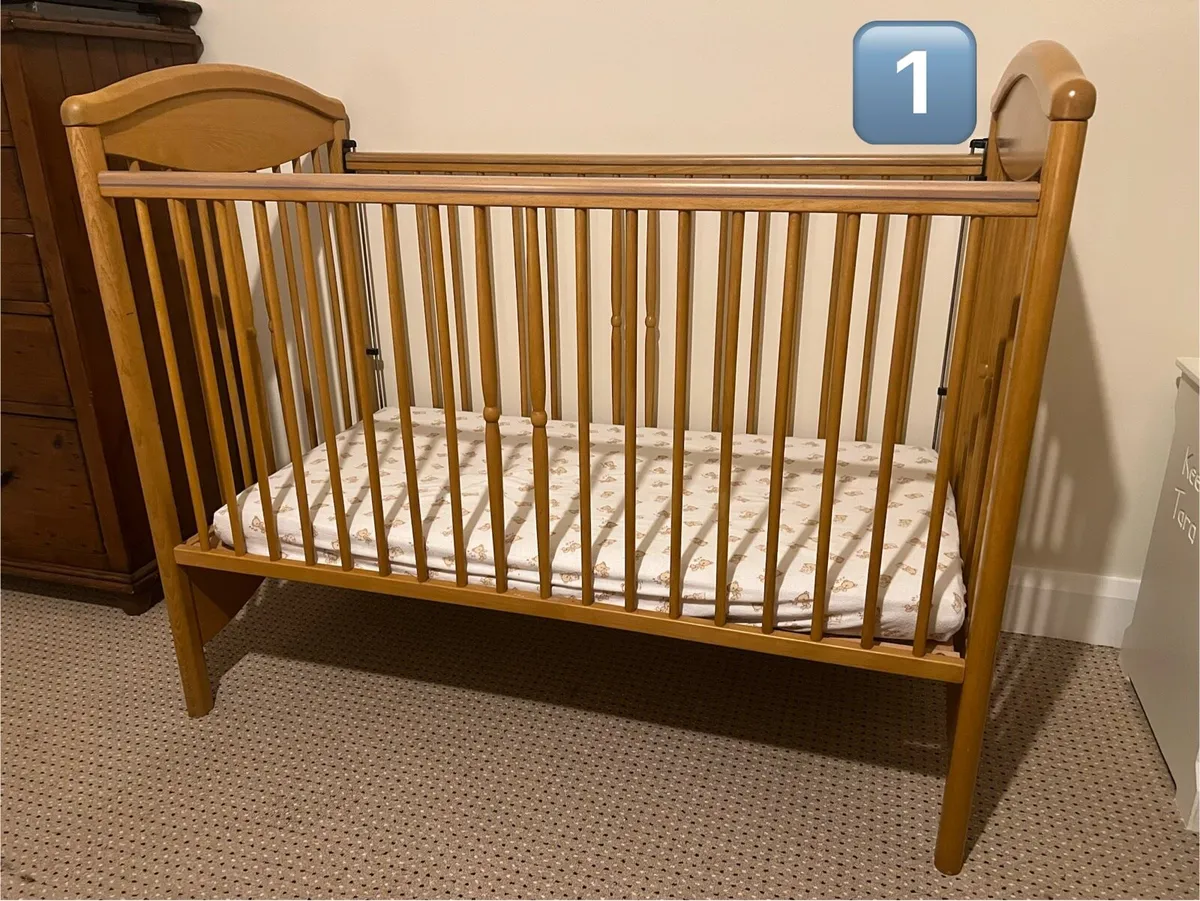 Mamas & Papas Cot - Image 1