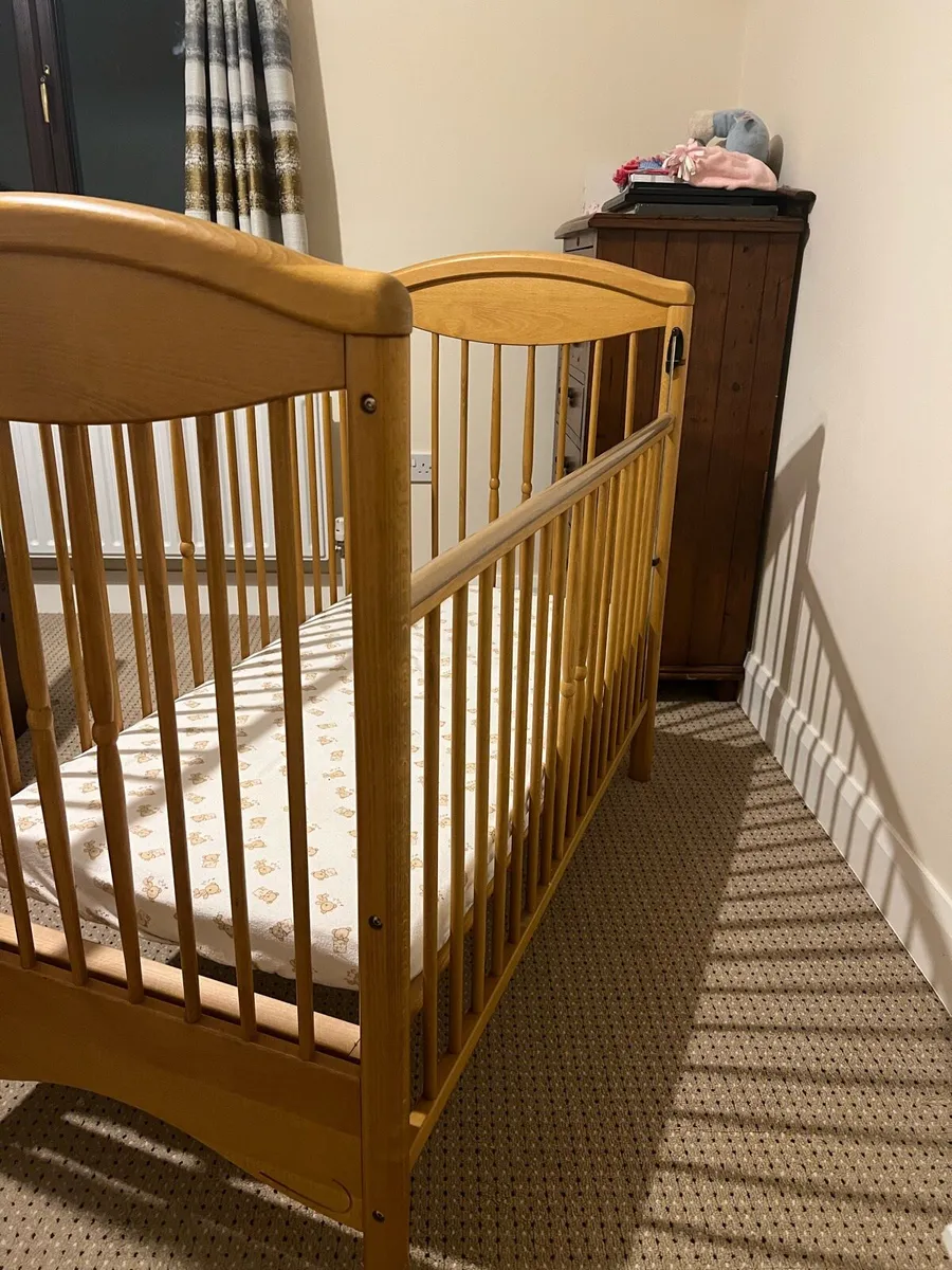Mamas & Papas Cot - Image 3