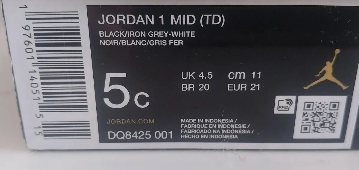 JDs Jordan toddler trainers - Image 3
