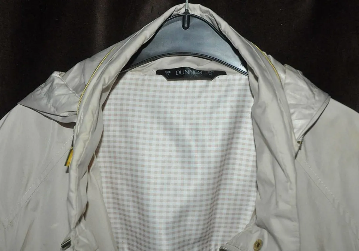 Beige Rain Jacket from Dunnes, Sz 14, EU 42, Light - Image 1