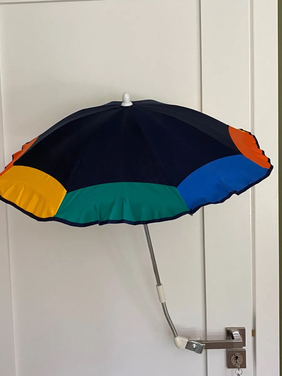 Pine baby  rocking crib with musical mobile - Image 3