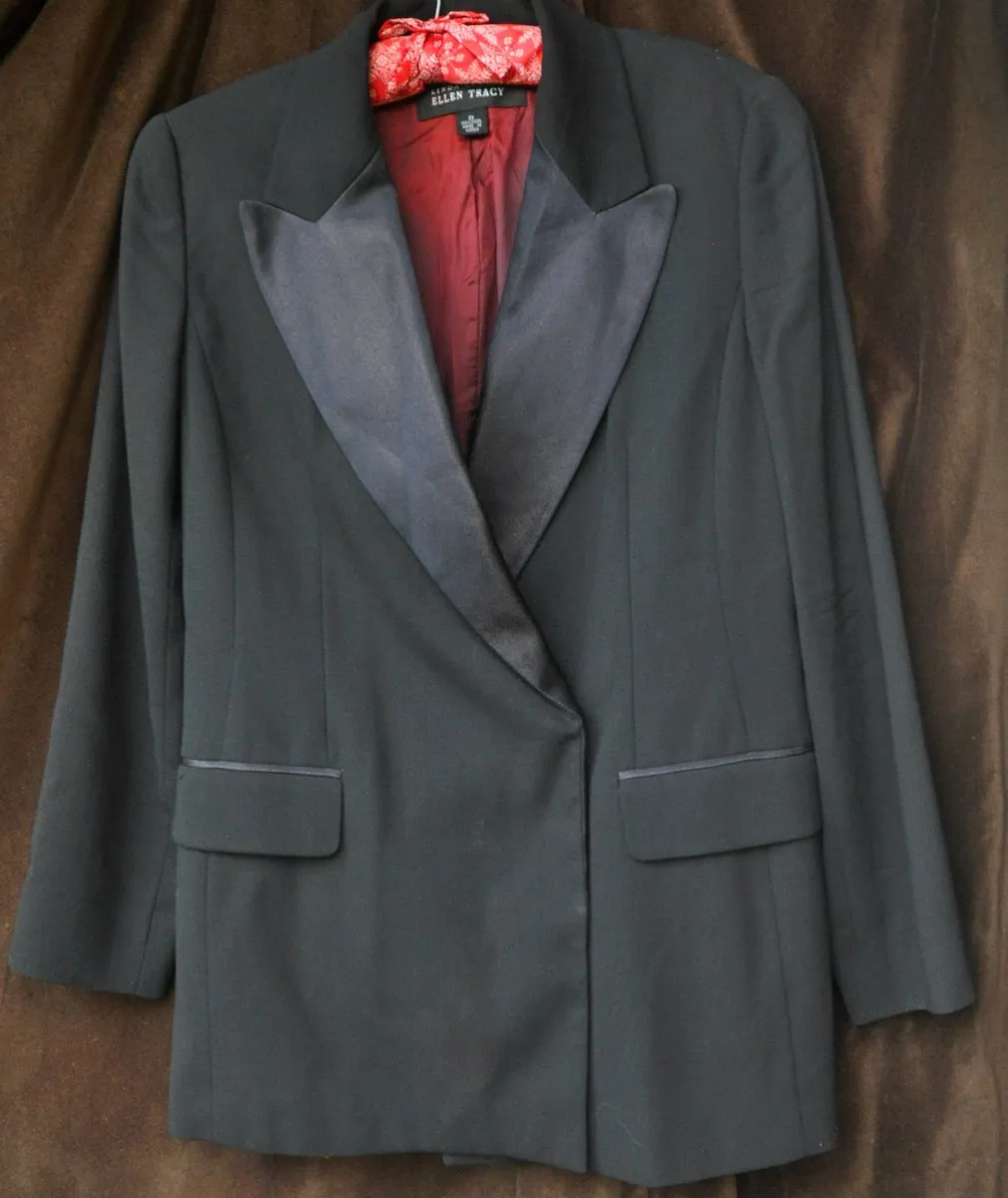 Tuxedo Style Ladies Black Wool Dress Jacket Size 8 - Image 1