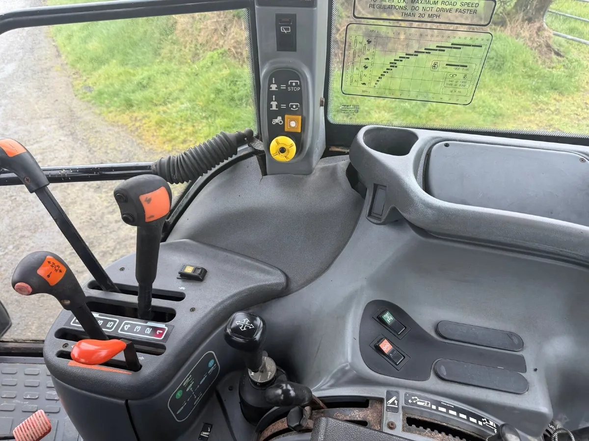 NEW HOLLAND TS115 TURBO - Image 3