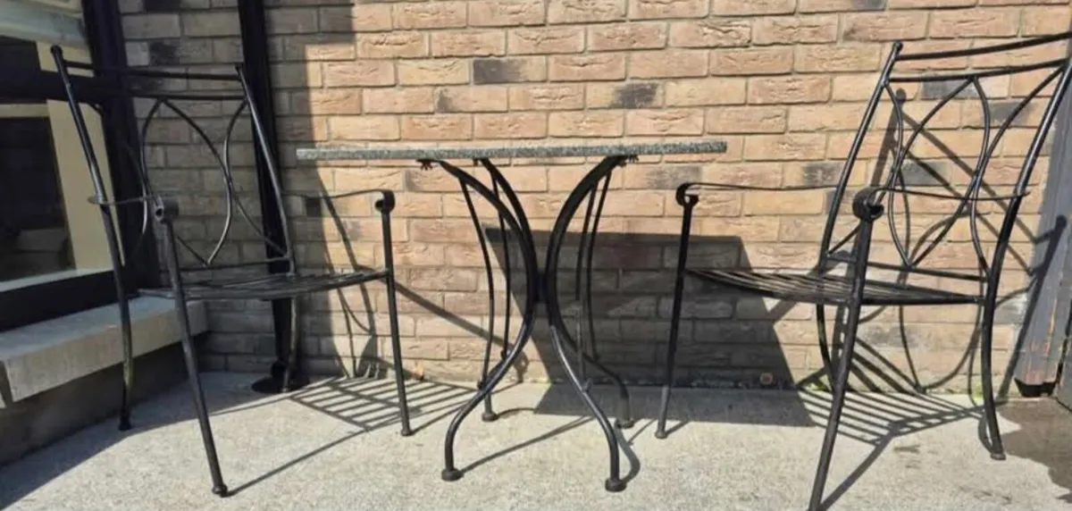 GARDEN TABLE AND 2 CHAIRS DUBLIN15 BLANCHARDSTOWN - Image 2