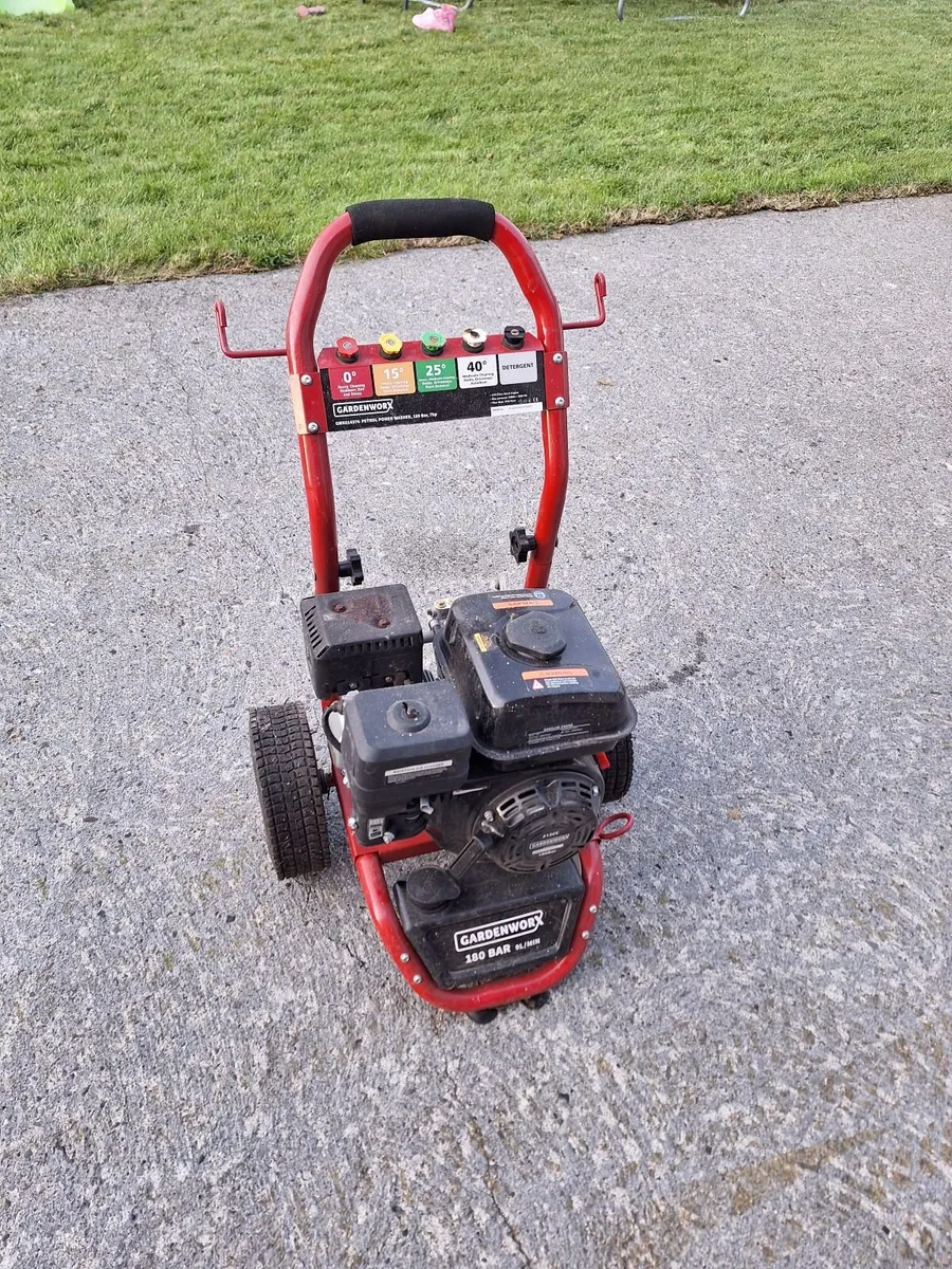 Power Washer / Engine - Image 1