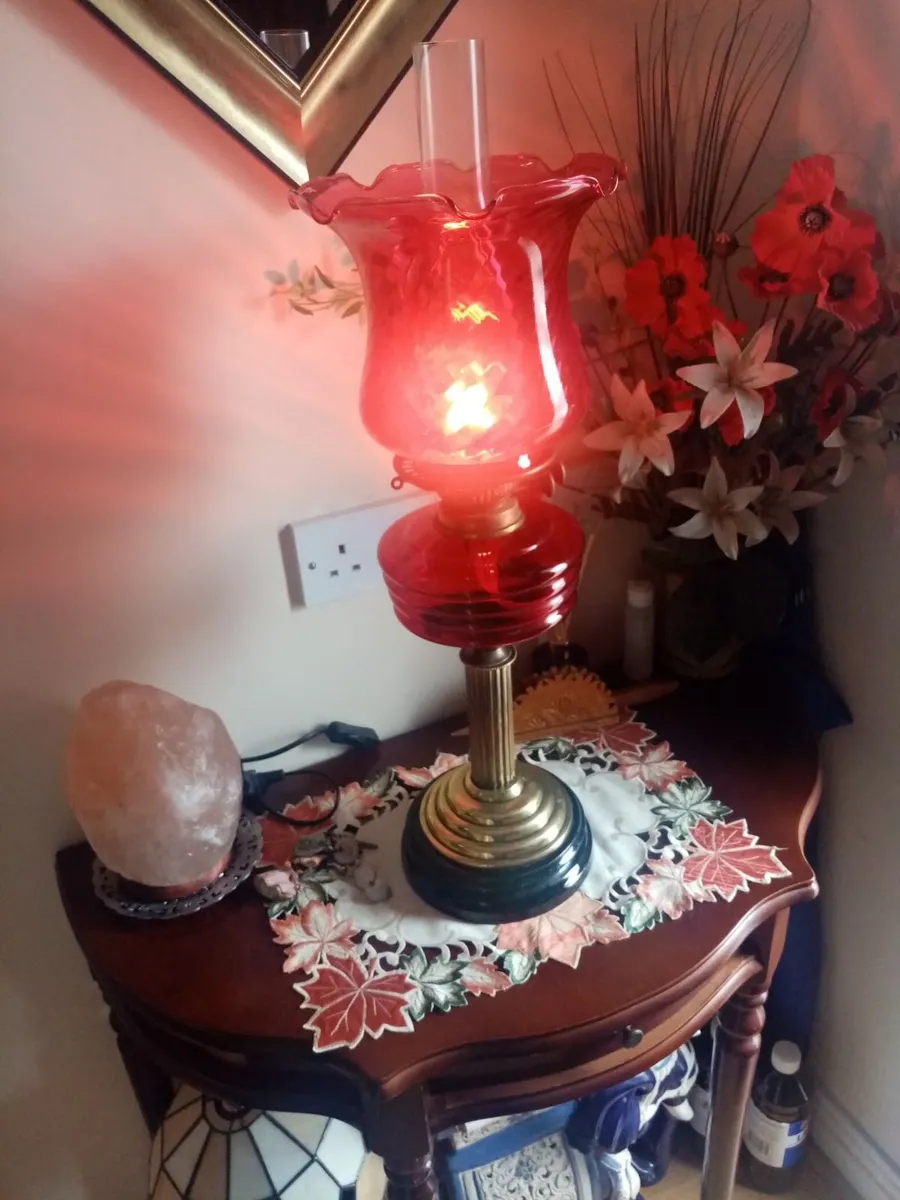 Victorian Oil Lamp - Image 1