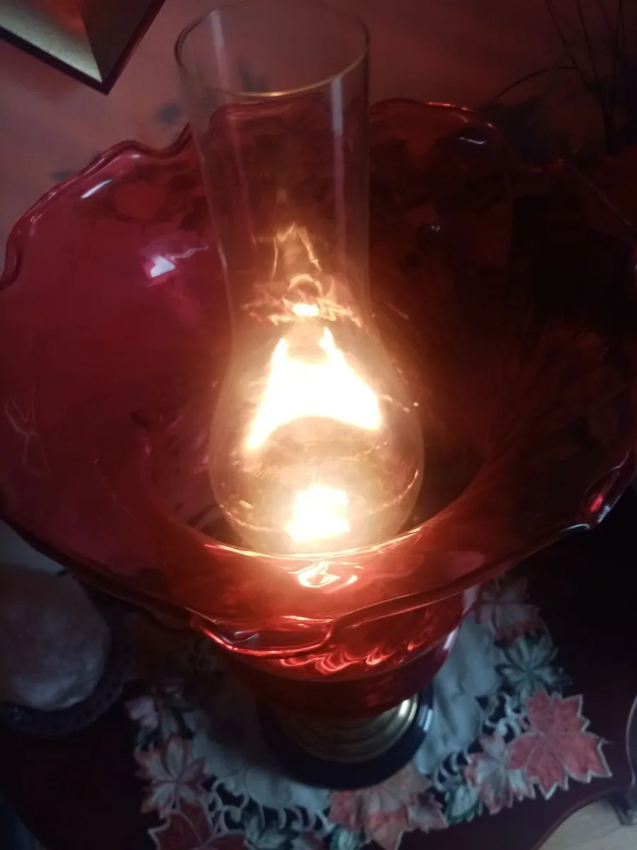 Victorian Oil Lamp - Image 4