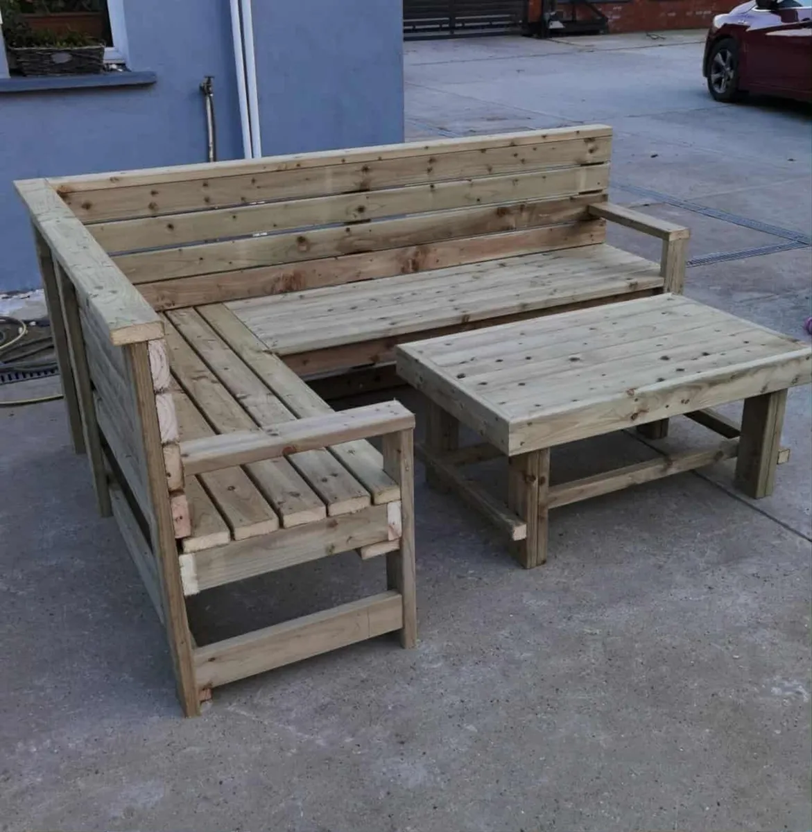 Garden furniture - Image 1