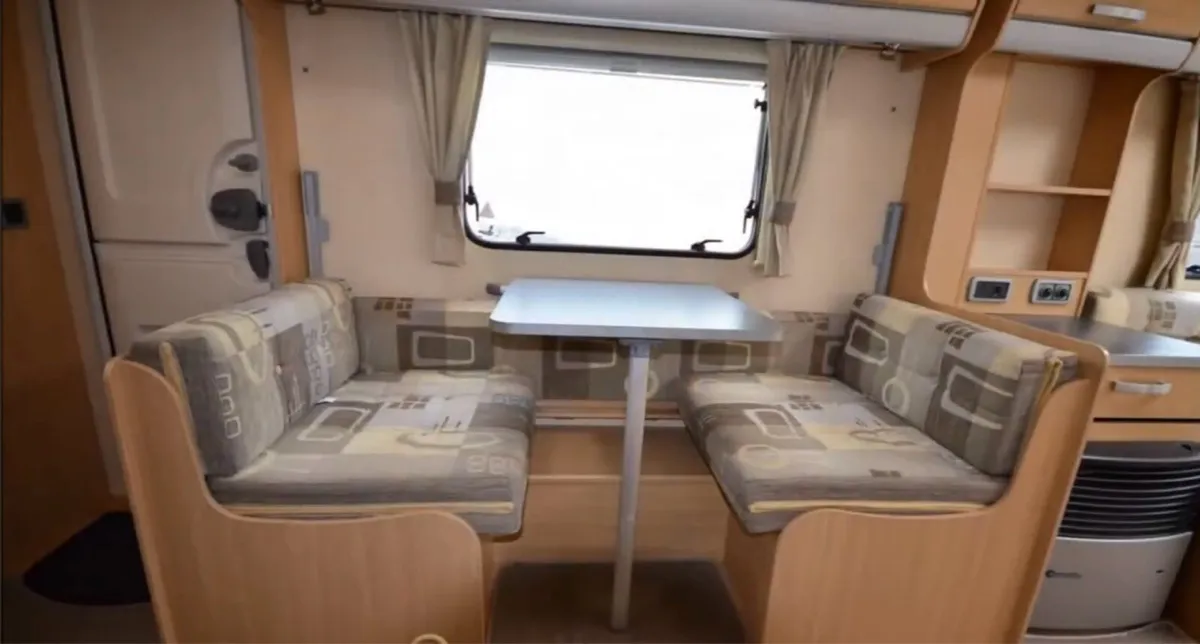 6-7 birth sprite Quattro caravan - Image 4