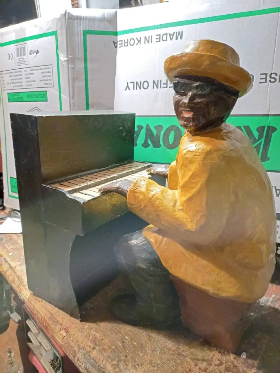 1960s Paper Mache Ray Charles Figure - Image 3