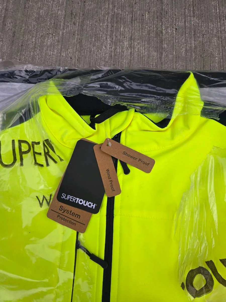 Men's Supertouch Hi Vis Softshell Jacket - Image 3