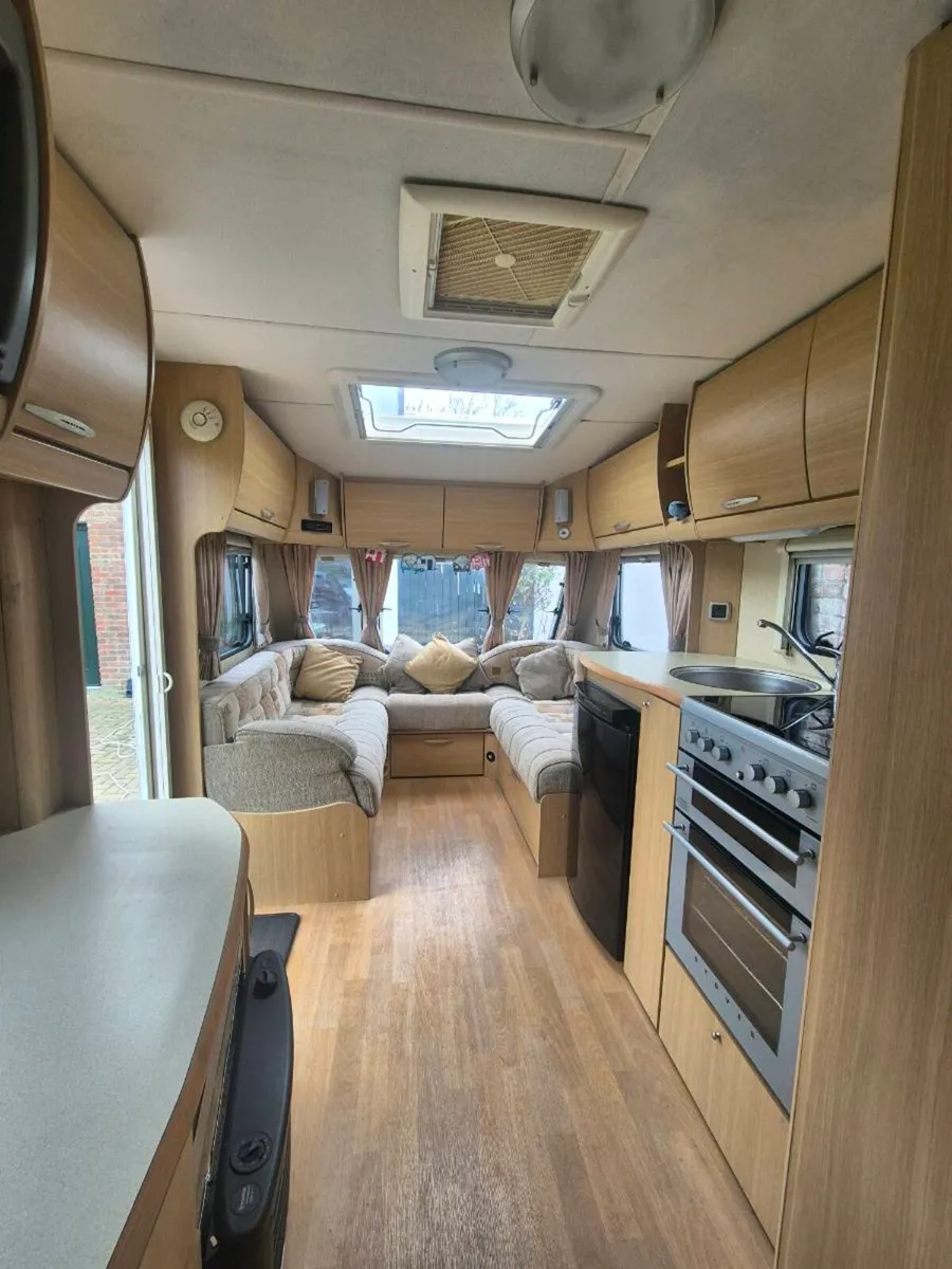 Abbey Cardinal 4 berth Caravan - Image 4