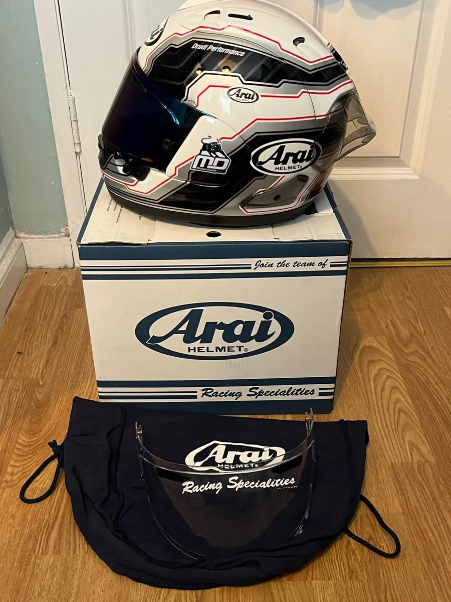 Arai rx7 evo helmet - Image 1