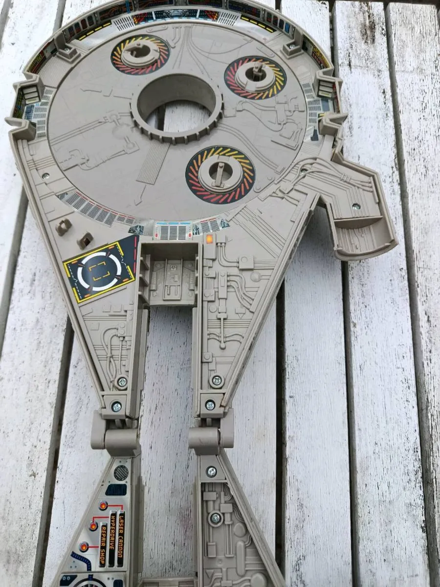 Millieum falcon - Image 3