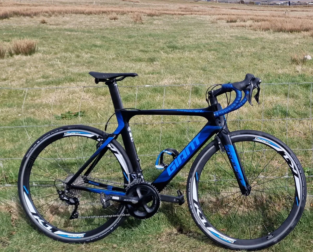 Giant propel **Like New** - Image 1