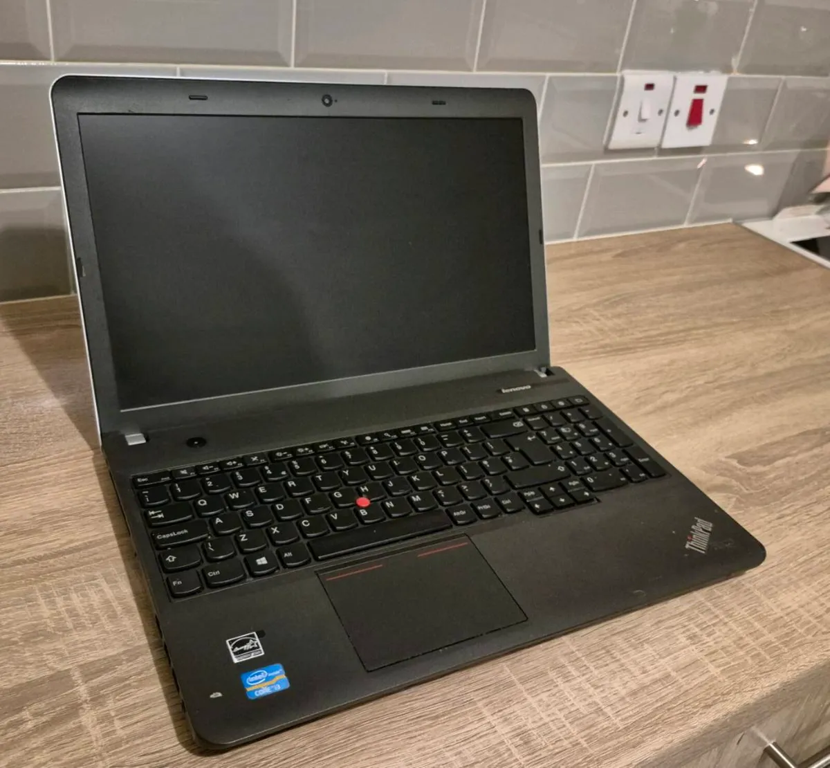 LENOVO THINKPAD E540 CORE i3-4000M 8GB 128GB 15.6 - Image 1