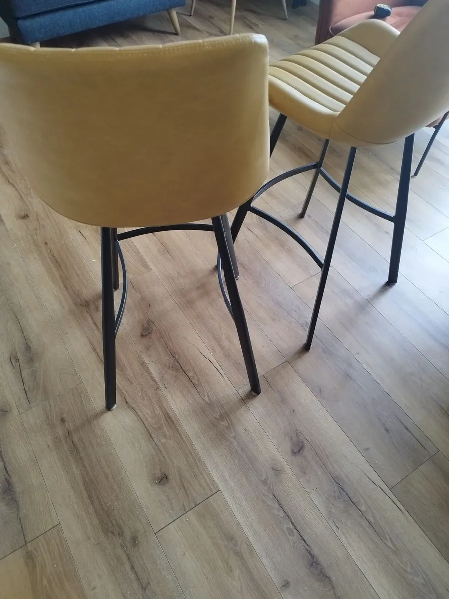 Bar stools - Image 2