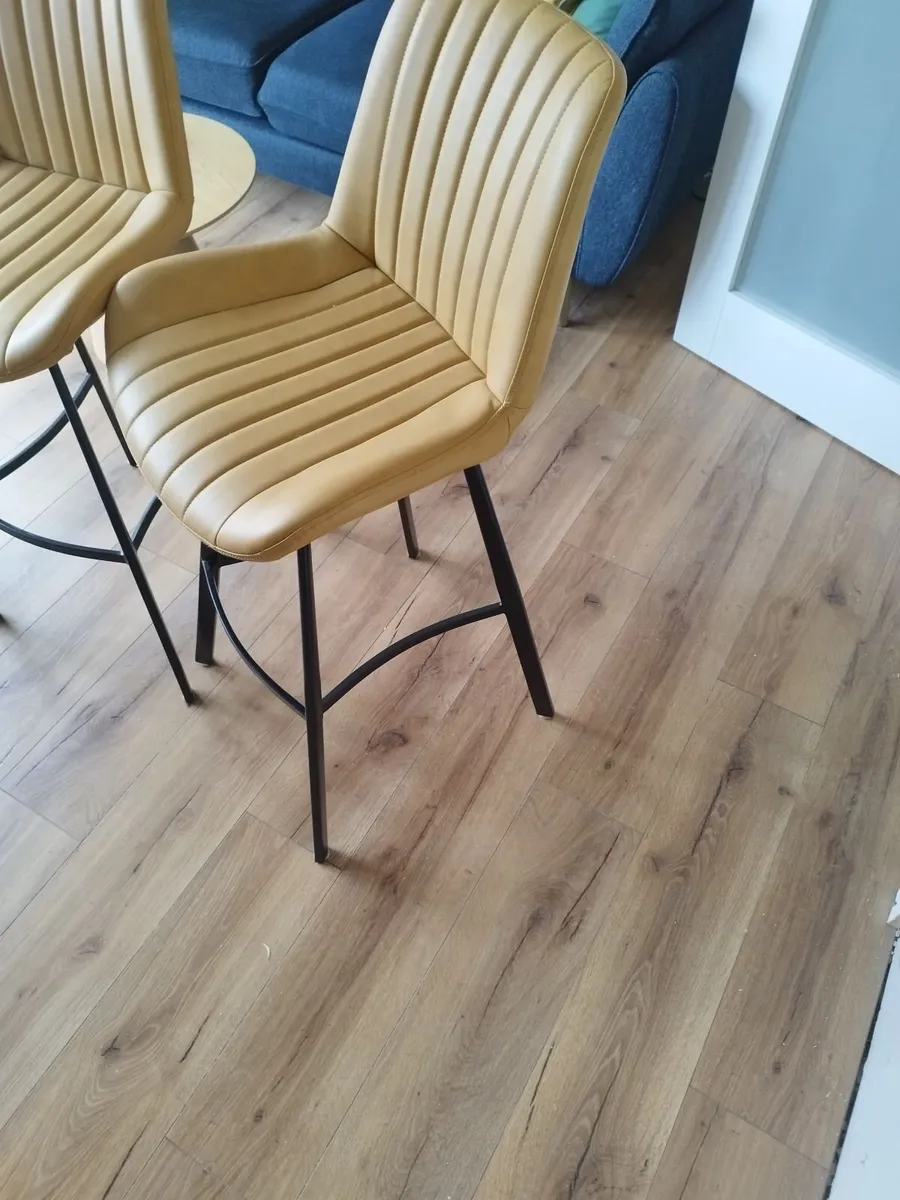 Bar stools - Image 3