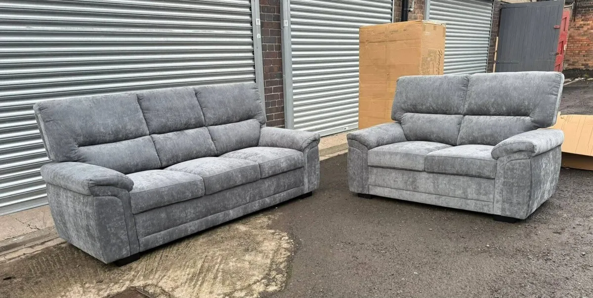 3+2 Bromley Gretal Leather & Fabric Sofa Set - Image 1