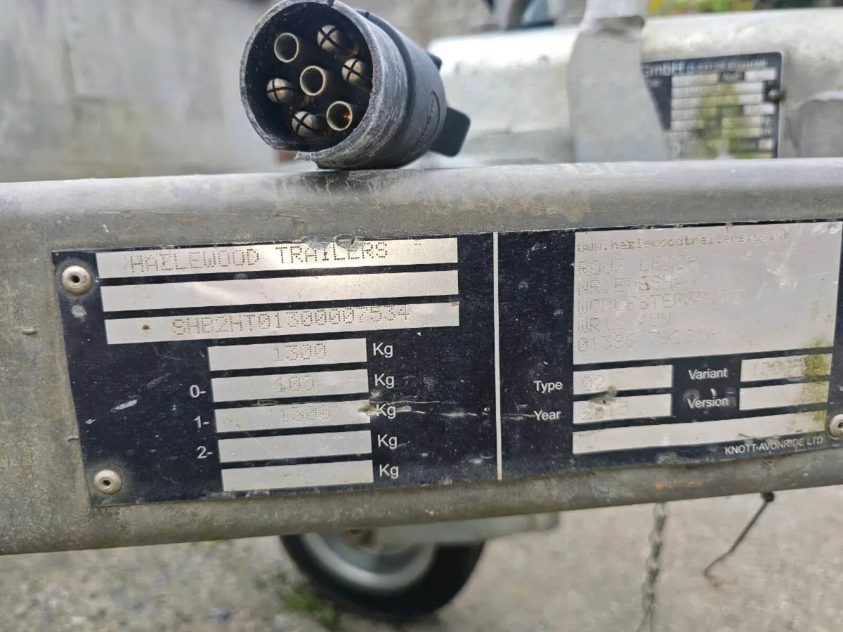 HAZLEWOOD 1300 kg Utility Plant Trailer - Image 3