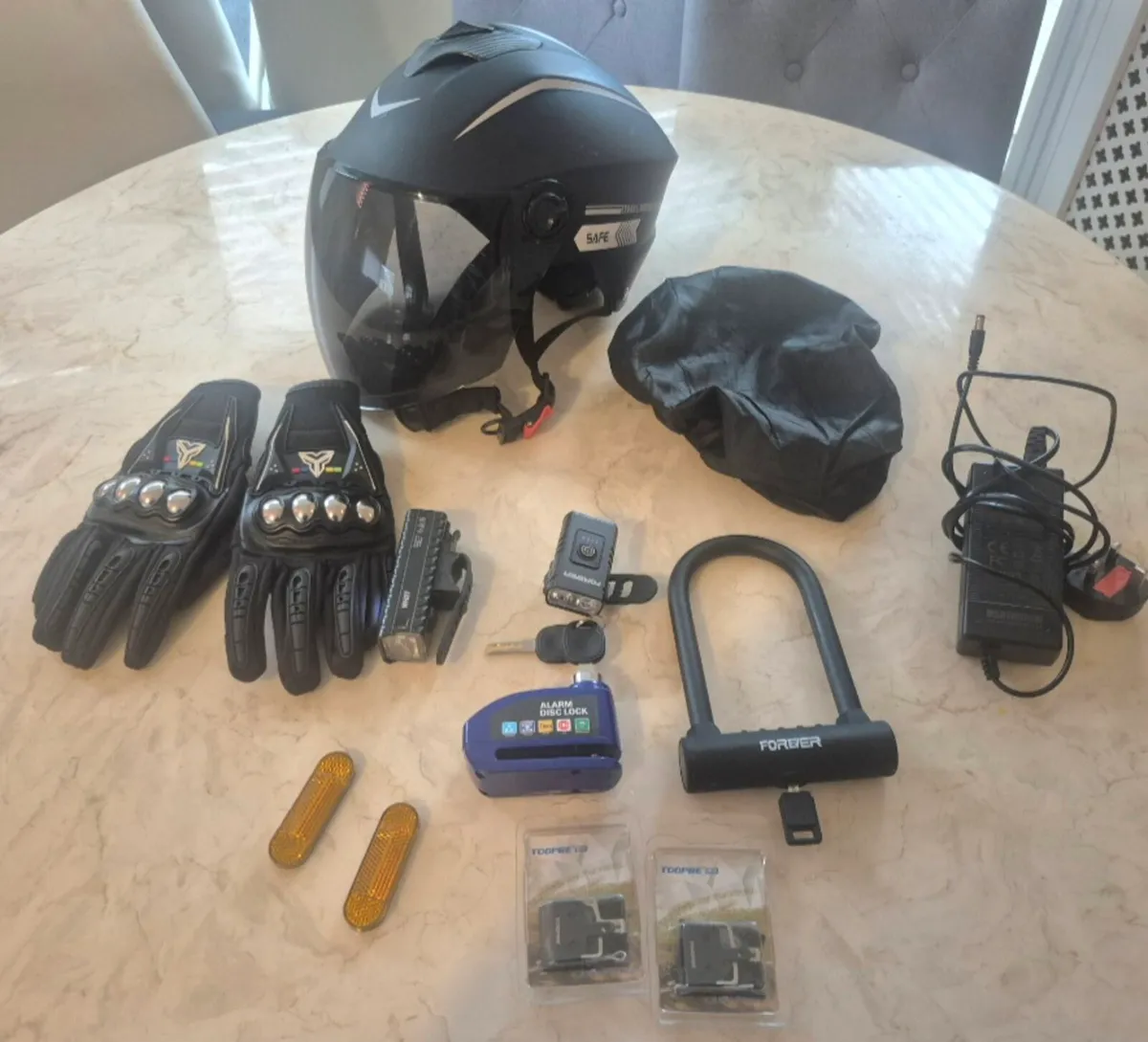 JOB LOTS BICYCLE KITS BIKE HELMET AND GLOVES BIKE - Image 1
