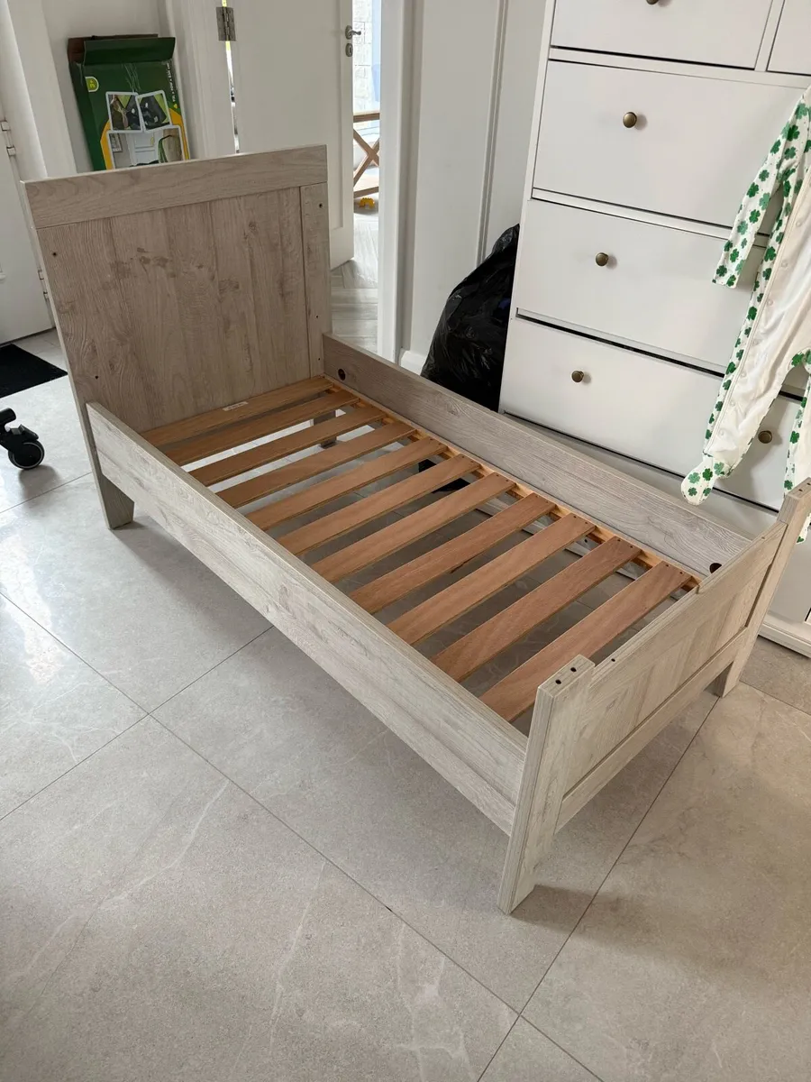 Adjustable Cot Bed - Image 2