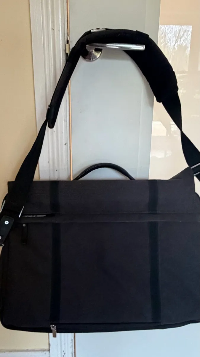 Porsche Design Men’s laptop / work bag - Image 2
